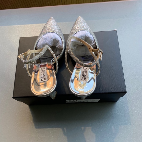 Badgley Mischka Pointed toe Stiletto - Picture 4 of 5